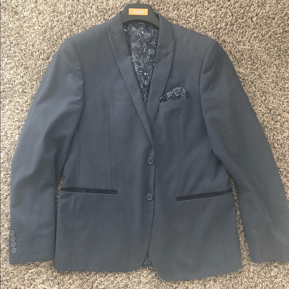 **NEW** Never Worn - Tallia Sport Coat